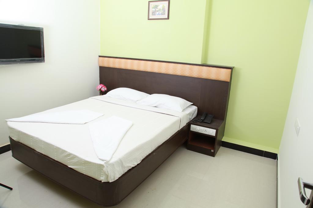 Отель Jeyam Residency, Кумбаконам Номер фото